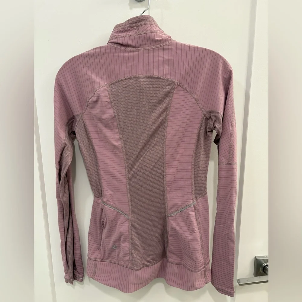Lululemon Run for Gold Half Zip in Mauvelous Size 4